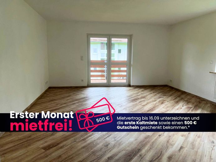 EINZIEHEN UND SPAREN: Große 3-Zimmer-Wohnung mit großem BALKON und EBK im staatlich anerkannten Naturerholungsort Lechbruck am See – Foto 1