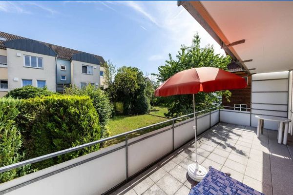Überlingen am See'de otoparklı, yaklaşık 27 m² güney teraslı muhteşem 2 odalı daire