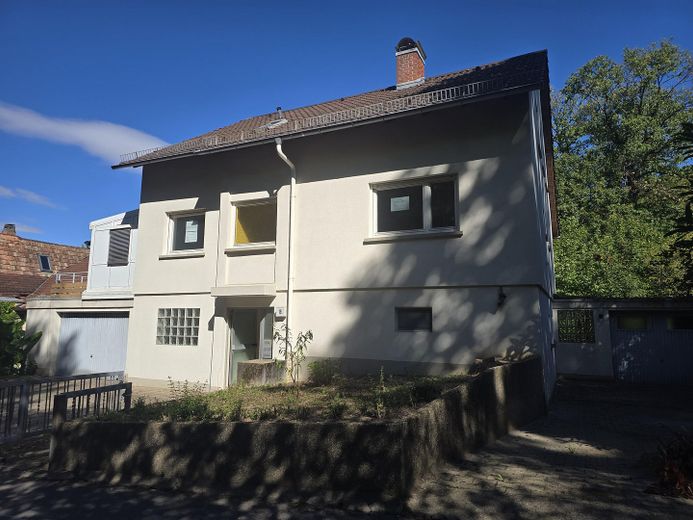 Detached two-family house in a quiet residential area in Heidelberg-Handschuhsheim – Photo 1