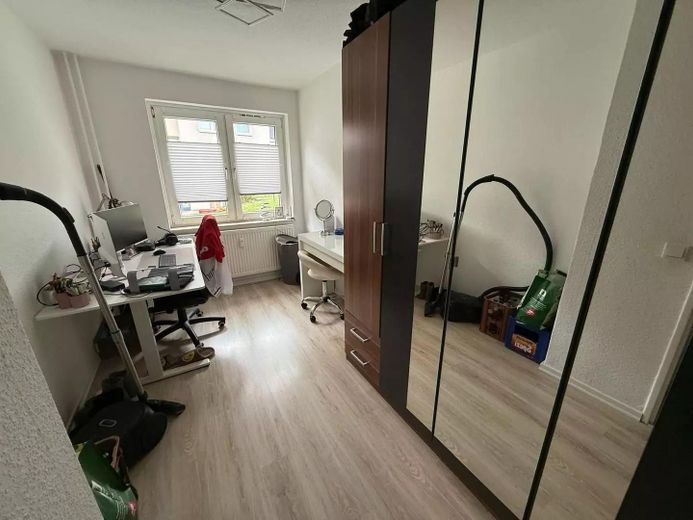 Kinderzimmer/Arbeitszimmer