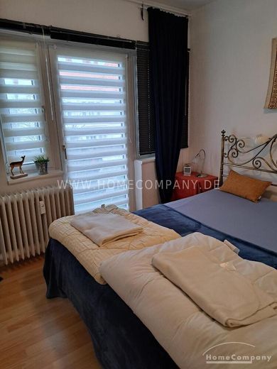 Helle, ruhige 2-Zimmer-Wohnung mit Balkon in Berlin-Tegel, Nähe Tegeler See, möbliert – 05a5918f76c6572766725cb35a9f9dd2ca807755.jpg