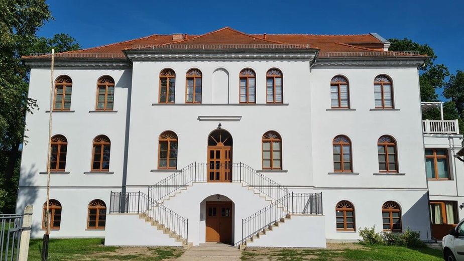 Wohnung im historischen Gutshaus – Vorderansicht