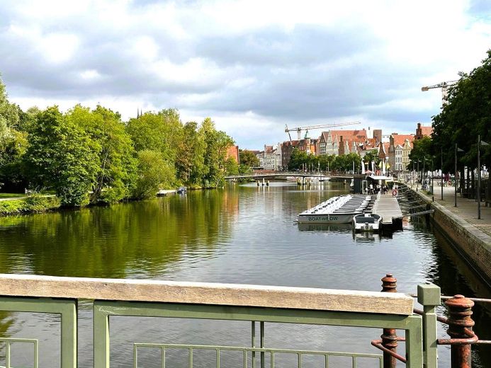 Sommer auf der Altstadtinsel! Gemütliche 2 Zimmer im Malerwinkel :-) – Blick von der Dankwartsbrücke