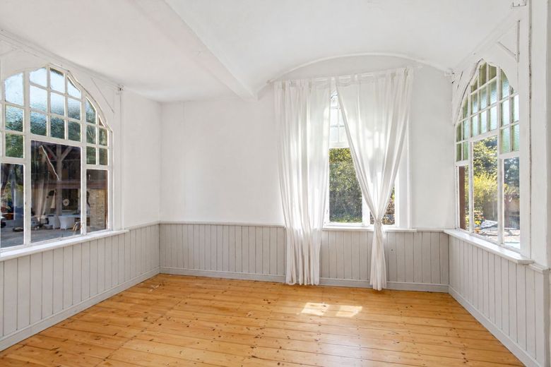 Kernsaniertes und strahlendes "Liebhaberstück" - großes Einfamilienhaus in Steuden! – Wintergarten