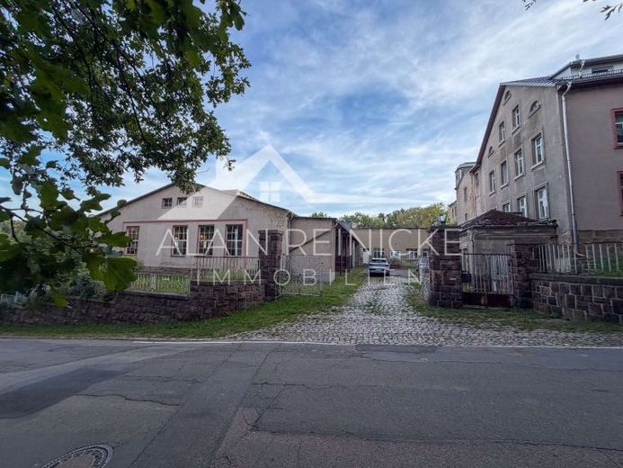 alte Textilfabrik: für Visionäre und Platzliebhaber – Foto 1