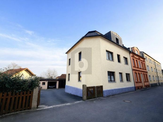 11% RENDITE, 2X EINHEITEN- DACHGESCHOSS AUSGEBAUT – Foto 1