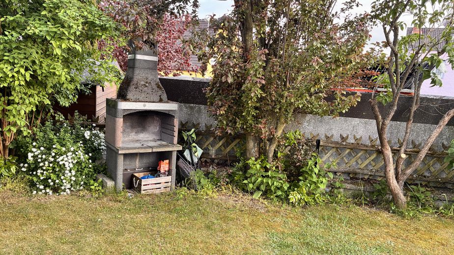 Appartamento completamente ristrutturato e arredato con 3 stanze in condivisione e giardino – Foto 12