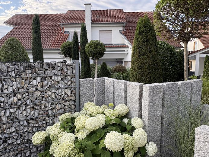 Escl. piano terra HH /appartamento e apt., garage, giardino, camino, RISCALDAMENTO NUOVO PREZZO SU RICHIESTA – Photo 1