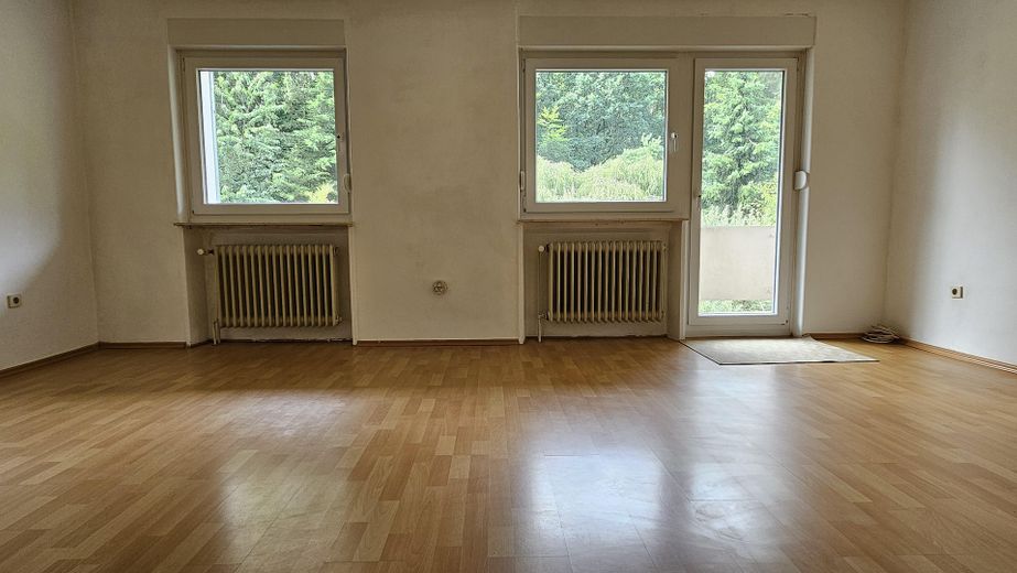 Viel Platz und Blick ins Grüne: Ihr Sanierungsprojekt in ruhiger Bestlage – Foto 12