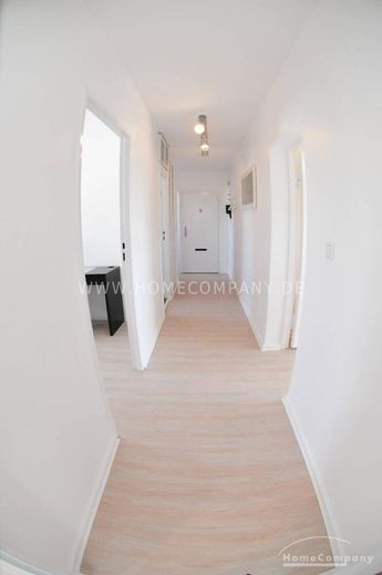 Helle 3-Zimmer-Wohnung mit Balkon in Berlin Wilmersdorf, möbliert – fc671c05832aae15a1d386a05b8397775470163e.jpg