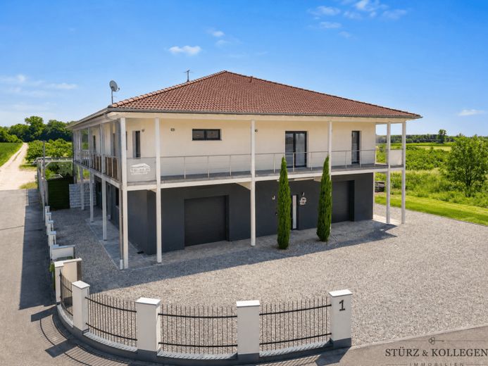 Exklusive Wohn- und Gewerbeimmobilie mit Pool & PV-Anlage – Foto 1