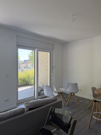 Moderne 4-Zimmer-EG-Wohnung mit überdachter Terrasse, Aufzug & Wärmepumpe – Foto 5