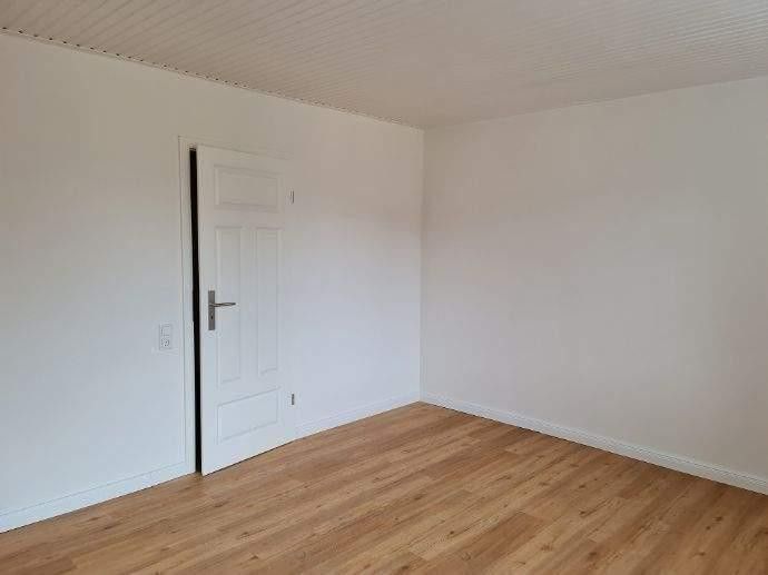 Attraktive Souterrain-2 Zi-Wohnung  88 qm in Jugenstil-Villa zu vermieten – Schlafzimmer Bild 3