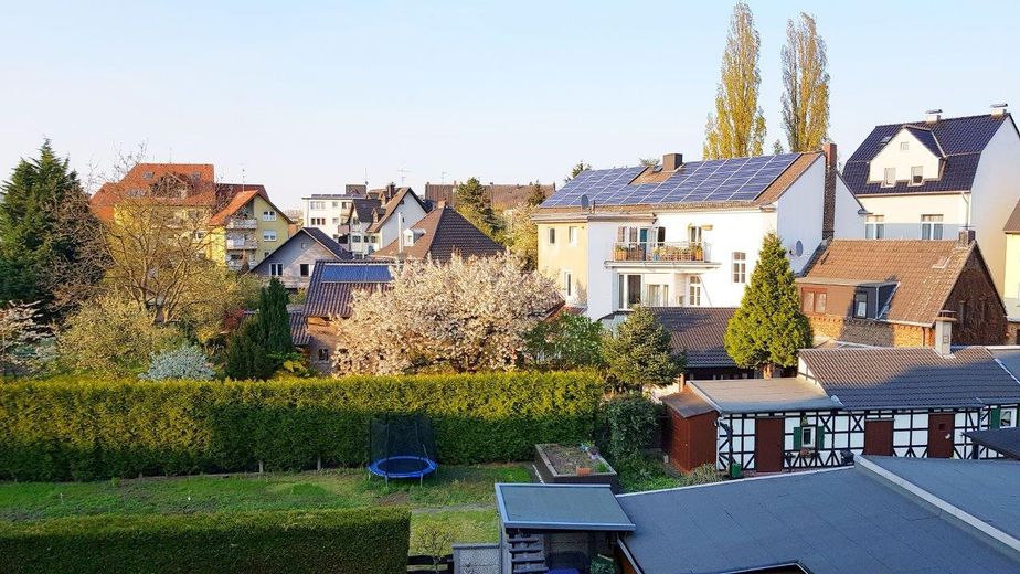 ERSTBEZUG: VOLLMÖBLIERTE 3-RAUM- GRÜNDERZEIT-SMARTHOMES IN CITY- BESTLAGE – ... Grünblick in Gartenlandsch