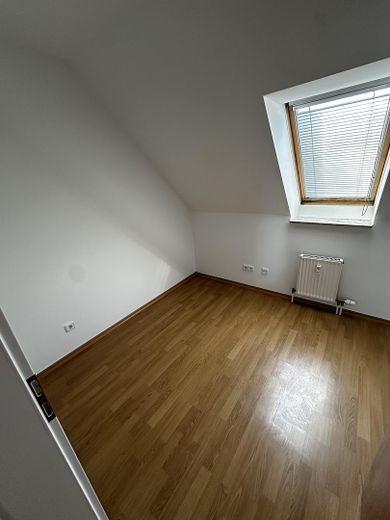 Gemütliche 3-Zimmer-Wohnung mit cleverem Extrazimmer und Garage – Extra-Zimmer
