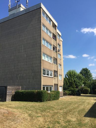 ***Ruhige  4 Zi. Wohnung in TOP Lage von Jügesheim - S-Bahnnähe *** – Ansicht