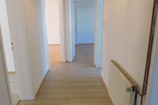 Appartement en copropriété de 4 pièces 84m² avec balcon & vue panoramique – disponible immédiatement à Idar-Oberstein