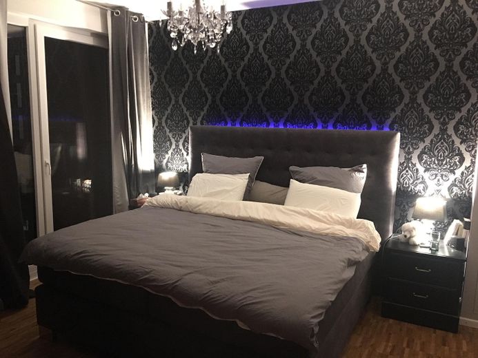 Helle, moderne City Maisonette Wohnung am Kanal – Schlafzimmer 