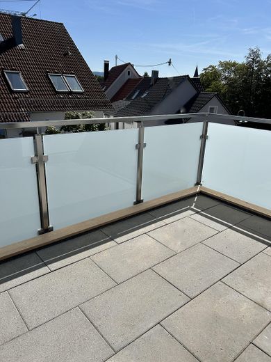 Ideal für Paare - mit Stil über den Dächern von Eislingen wohnen – Großer Balkon