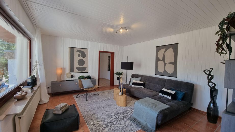 Bel bel bungalow come casa unifamiliare o bifamiliare  -SENZA PROVVIGIONE- – Wohnzimmer OG