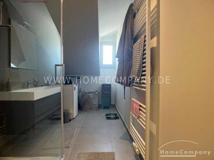 Nordend (AG8071060) Yenilenmiş ve mobilyalı çatı katı dairesi – 4d53d53a47781243e7e7402484575029562dbb98.jpg