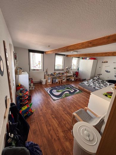 Einfamilienhaus mit 5 Zimmern in Flörsheim am Main – Kinderzimmer