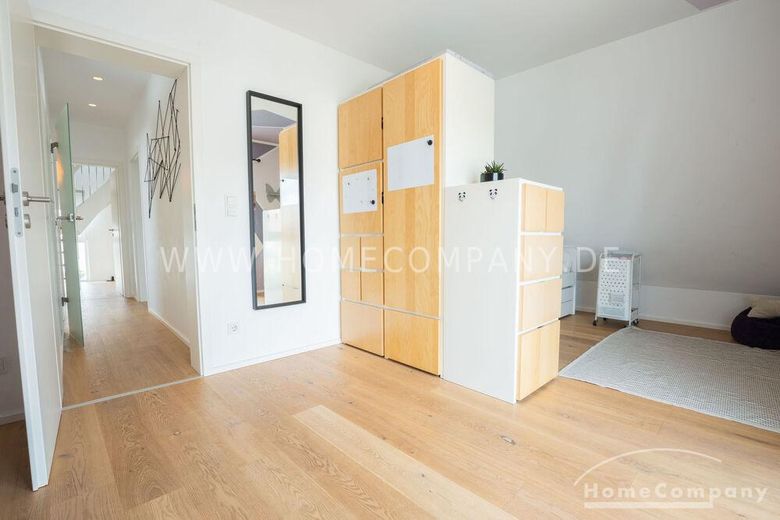 Wohnen im Grünen – Befristete Vermietung: Stilvolles Einfamilienhaus mit Garten  &  Terrasse in Olching – 55c6ffb667bfb9030f501cd6cd3cebbe49a0449f.jpg