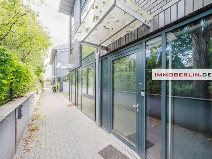 IMMOBERLIN.DE - Modernes Reihenhaus mit Terrasse & Westgarten in ruhiger Wohnlage – Foto 1