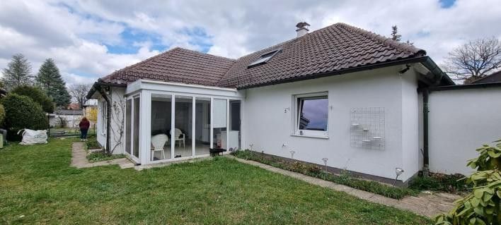 Germering'de garajlı bungalov – Fotoğraf 15