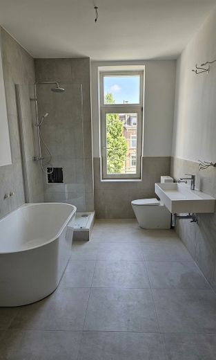 3-Zimmer-Wohnung mit 95,57 m² in Leipzig-Altlindenau – Bad 