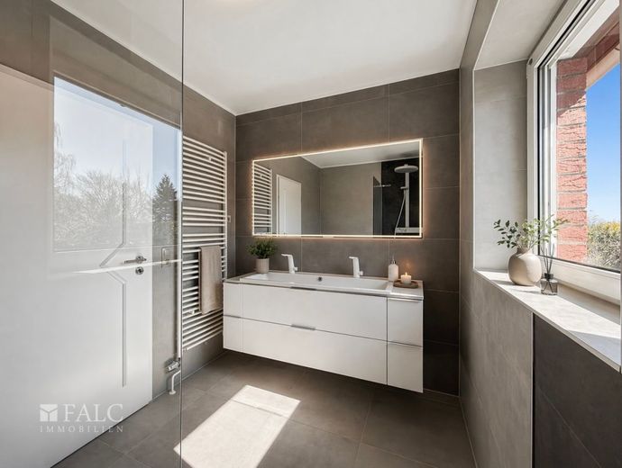 Provisionsfrei. Gepflegte Doppelhaushälfte in naturnaher Lage! – Badezimmer
