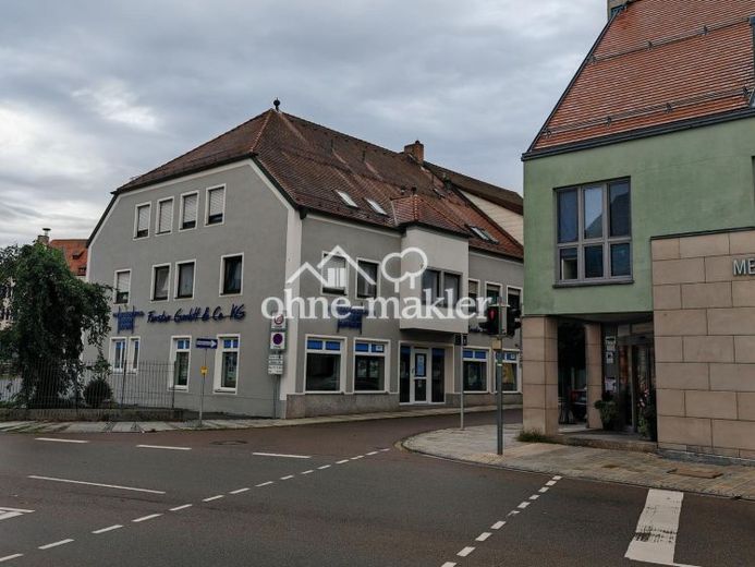 Zentral gelegene 2-Zi-Dachgeschosswohnung Nr. 5 in Oberviechtach – ab sofort frei – Foto 2