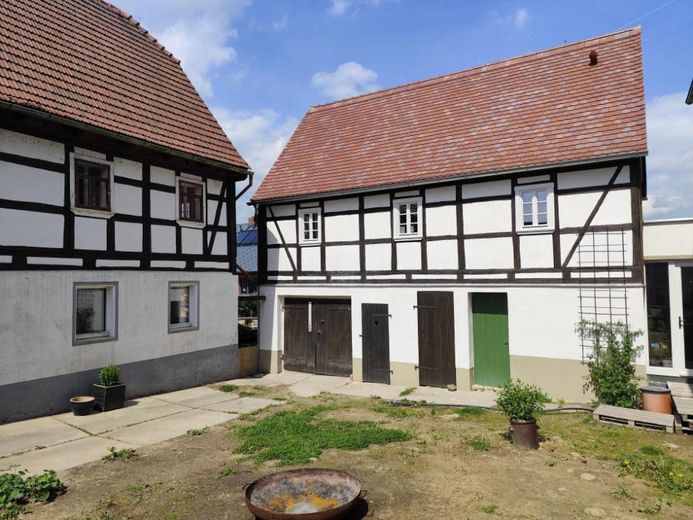 Kleine Galeriewohnung im liebevoll sanierten Fachwerkhaus – Innenhof