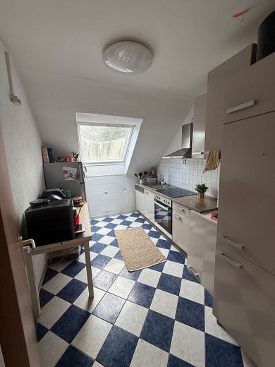Spacious, high-quality modernized 3-room apartment with new bathroom in a quiet – Foto 8