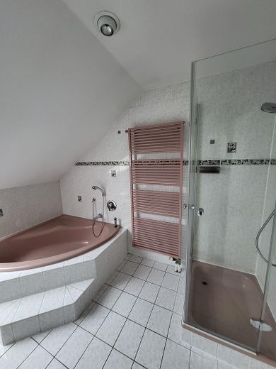 Belle maison dans un cadre verdoyant, district de Neckar-Odenwald, Ravenstein ; à 3 km de l’autoroute, à 2 km du terrain de golf – Photo 31