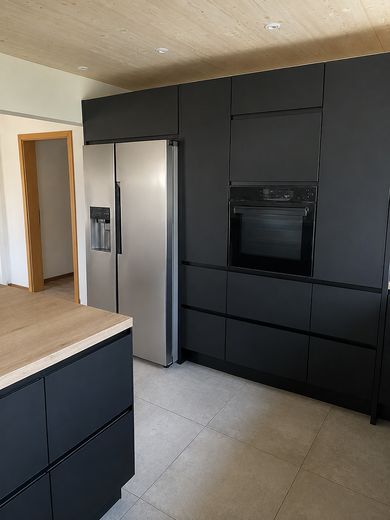 Sehr sonniges Holzhaus, KfW60, Isny-Großholzleute, EG barrierefrei, – Küche OG