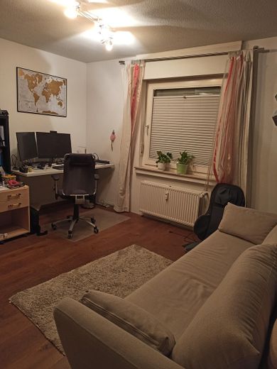 Kinder-/Arbeitszimmer