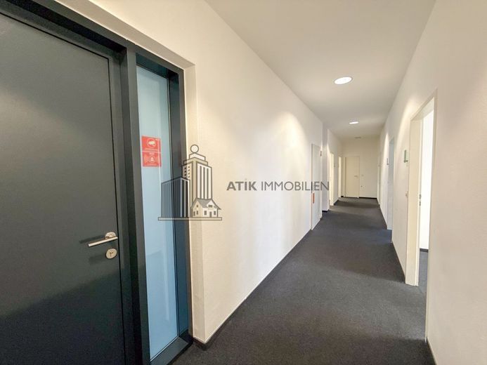 ATIK: Moderne, individuell gestaltbare Arbeitsplätze mit attraktivem P-L-Verhältnis - provisionsfrei – Eingangsbereich