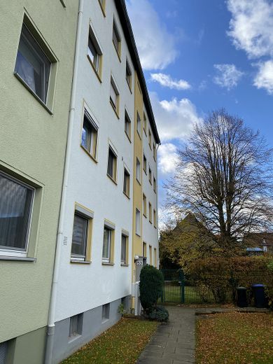 1 oder 2 Wohnungen im 2. OG  in ruhiger Lage Wolfenbüttels zur Eigennutzung oder Vermietung – Hausansicht