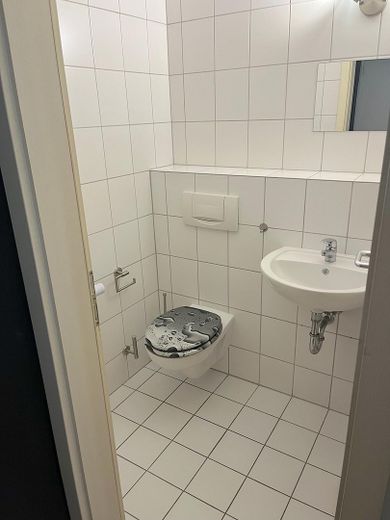 Charmante 2-Zi-Wohnung mit 2 Balkonen und Gartenzugang in Meiningen – फोटो 9