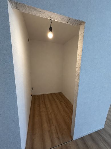 Prima occupazione dopo ristrutturazione – appartamento di 3,5 locali con cucina componibile – Abstellr. mit. Waschm.Anschl.