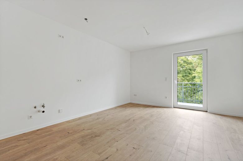 Kernsanierte 2-Raumwohnung direkt am Rosarium!
Fahrstuhl, Balkon und Fußbodenheizung!!!! – Wohnzimmer/Küche