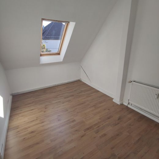 Piso compartido para 4 cerca del centro y la TU – 4 habitaciones de 10-21 m² desde 400 € incl. electricidad/internet|Se aceptan personas internacionales – Zimmer 1
