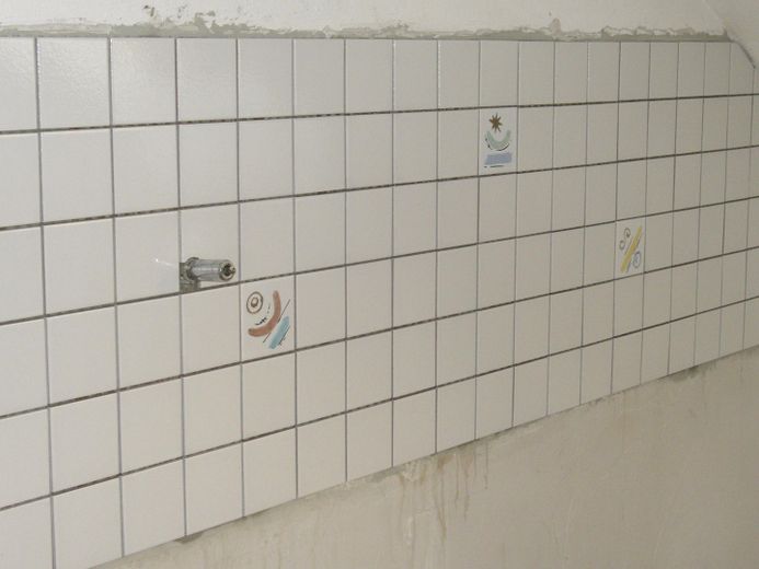 شقة تمليك في إمندينغن في موقع هادئ – Küche Fliesenwand