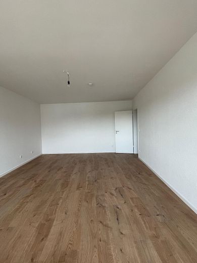 Im Herzen von Büderich - in 2024 kernsanierte wunderschöne 2-Zimmerwohnung mit Balkon – Wohnzimmer - Archivbild -