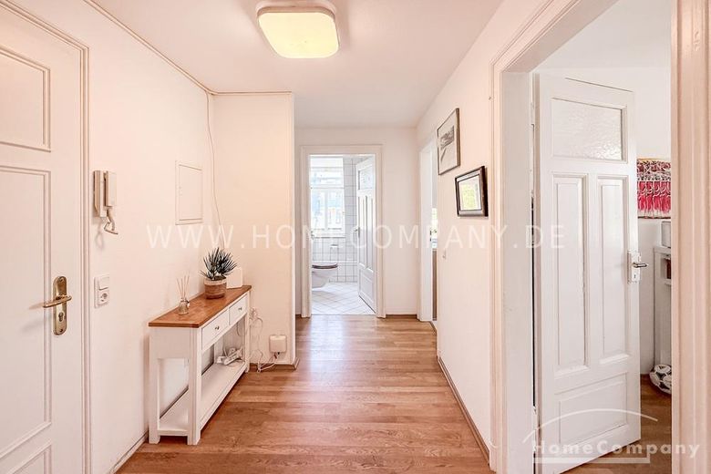 22801 HomeCompany Dresden Möbliert/Furnished 3-Zimmer Maisonette Wohnung in Dresden-Striesen mit Balkon max. 3 Personen – 7ff8fe24969e9a45f5032c081ff4cd096de1b955.jpg