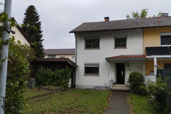 End-of-terrace house, 80m² of living space, for sale in a traffic-calmed area of Albersbösch, Offenburg