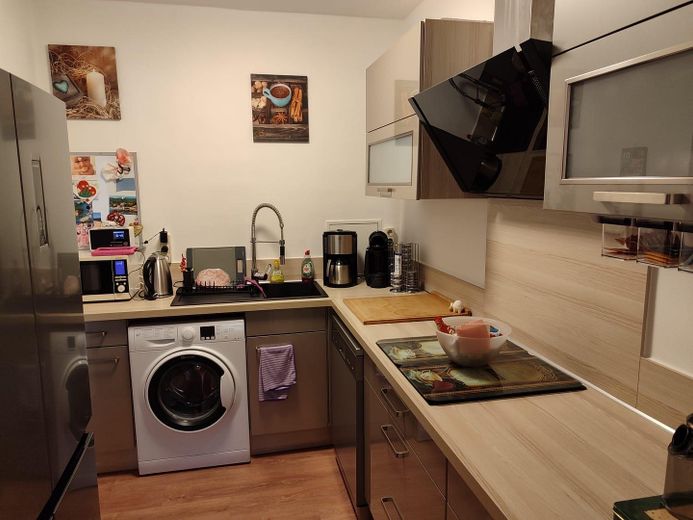 Geniş balkonlu ve yeşil manzaralı modern 3,5 odalı daire – Sömmerda’da merkezi konumda – Fotoğraf 5