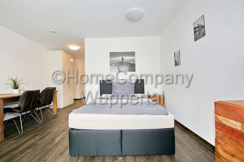 Business- Apartment im Industrial-Style mit Süd-Balkon, DSL-Wifi und Reinigungsservice – 76f03ed91199d1cf4d4a5f3bd78171b39c3c48a4.jpg
