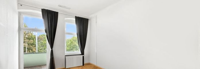 Piso de 3/4 habitaciones disponible para ocupar, con 2 balcones con vistas al Strandbad Weißensee